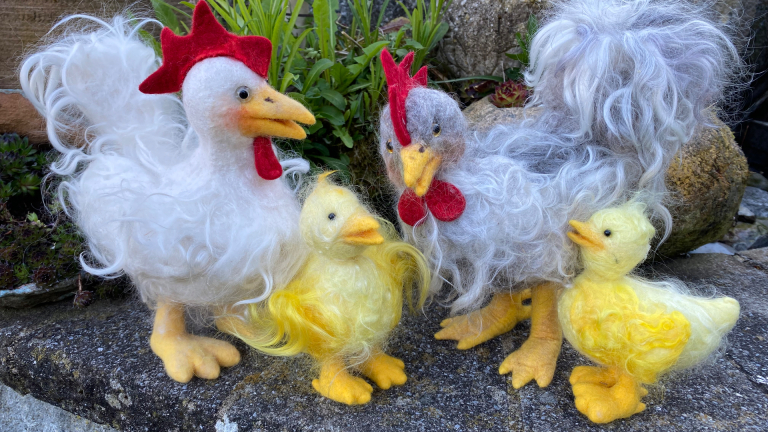 2 Hasen oder Hühner oder 1 Huhn mit Küken