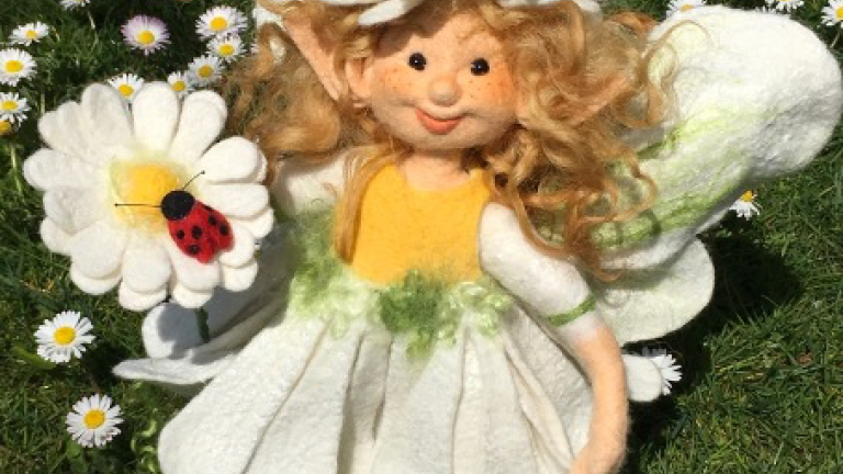 1 Figur: Blumenelfe/Elf, Lichtkraftzwerg, Pippi Langstrumpf, Hexli, Zauberer, Marronimann, Hirte, Samiklaus usw.