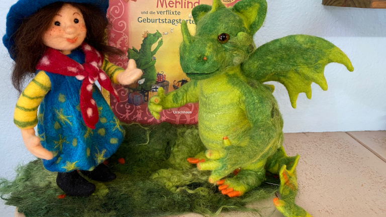 Drache liegend oder stehend