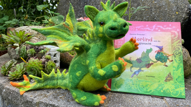 Drachen mit beweglichem Kopf