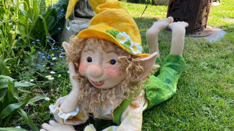 Riesengrosser Zwerg, Troll oder Hexe